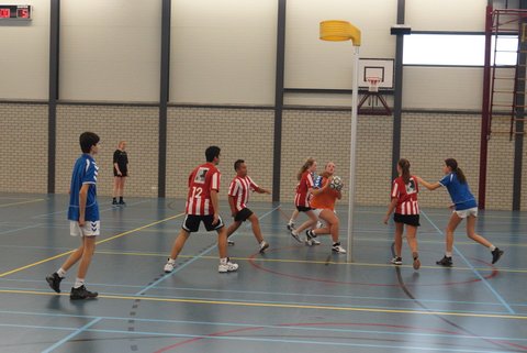 Korfbal C2  29 november-027.JPG